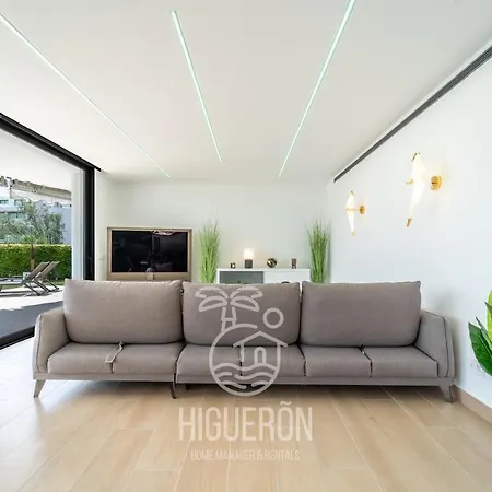 아파트 Higueronrentals Live Work Enjoy *